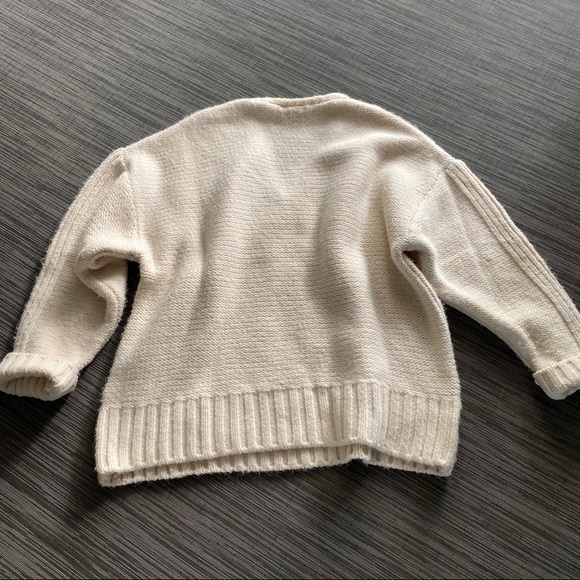 H&M Cable Knit V-Neck Sweater - Picture 6 of 14